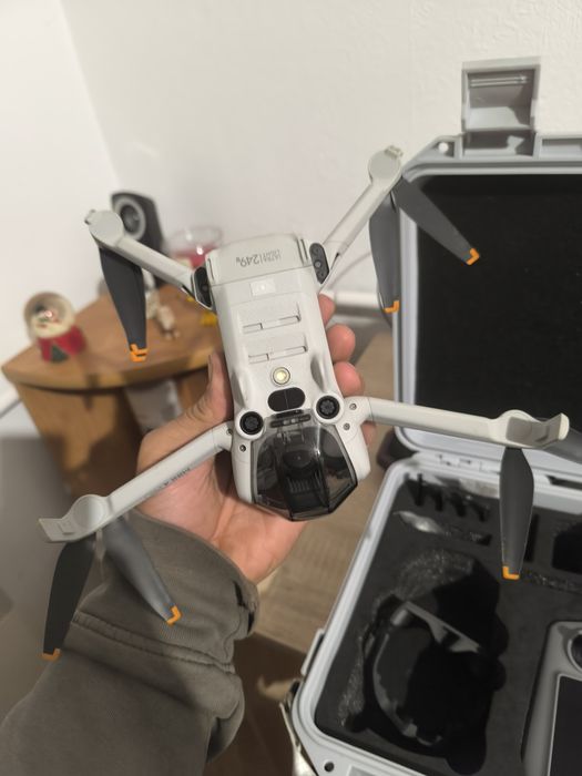 DJI mini 4 pro с 2 батерии цената е крайна!