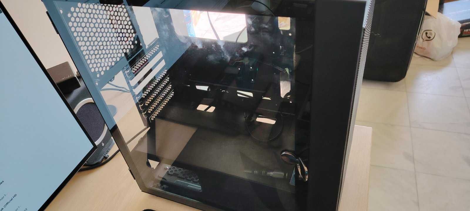Компютърна кутия Aerocool Graphite V1