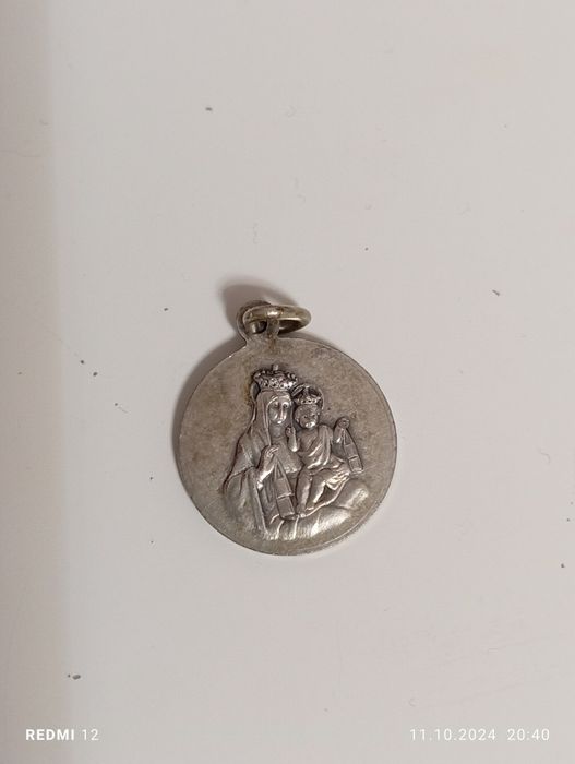 Винтидж сребърни медальони