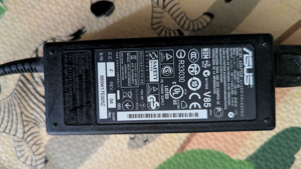 Зарядно за лаптоп HP ASUS Зарядно Адаптер Захранване