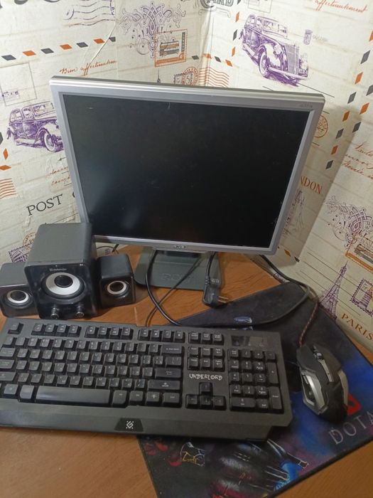 Продам монитор, клаву, мышку, колонки