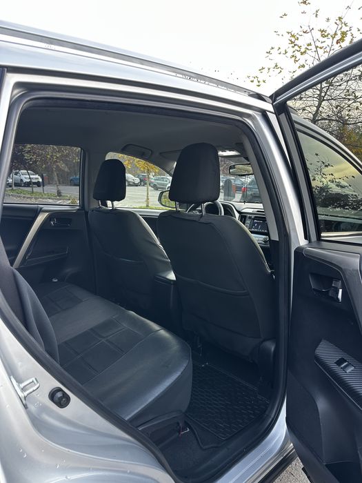 TOYOTA Rav 4 — 4x4