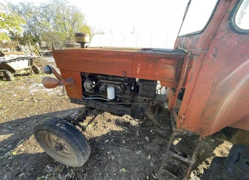 Tractor U650 Plug+Grapă