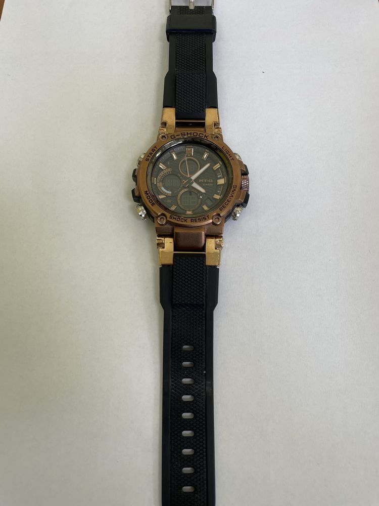 Часовник Casio G-shok MT-G