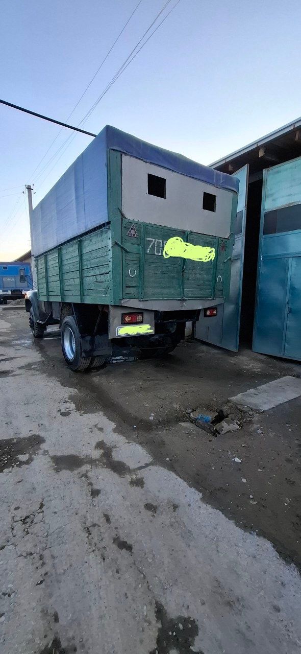 Zil 130 bartovoy