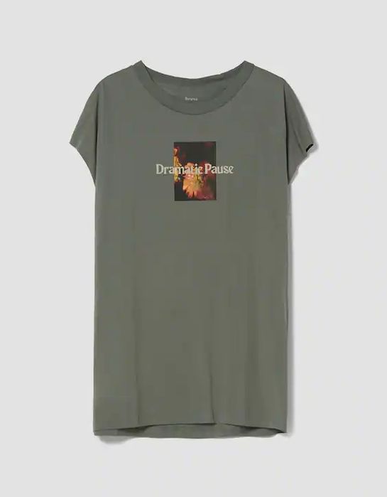 Caut maieu vesta Bershka worker dramatic pause