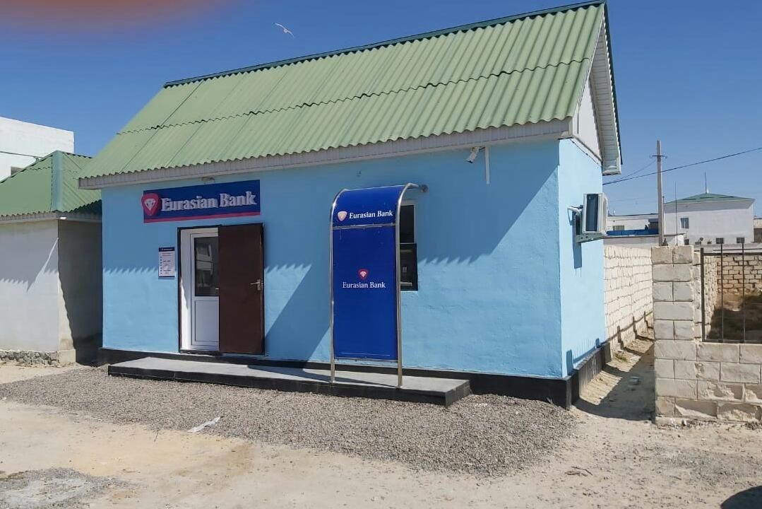 Курык здание с земельным участком