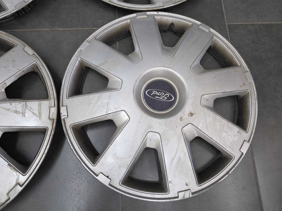 Тасове 16 - Ford