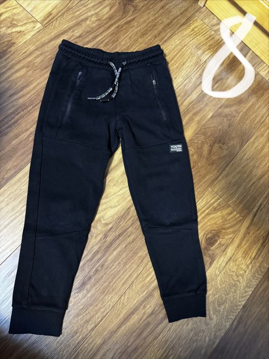 Детски дънки и панталони