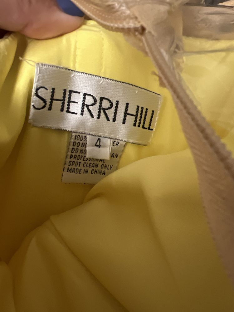 Вечернее платье Sherri Hill