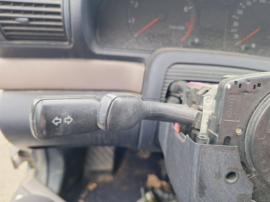 Maneta stergatoare lampa de semnalizare AUDI A4 Avant 8D5, B5 1994 - 2