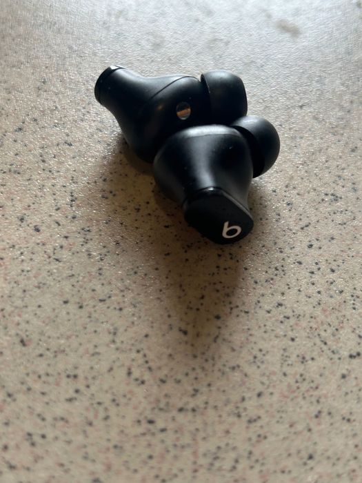 Слушалки Beats by Dre Studio Buds