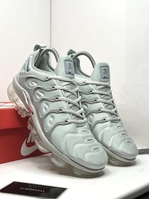 Nike Vapormax Plus VM Сив