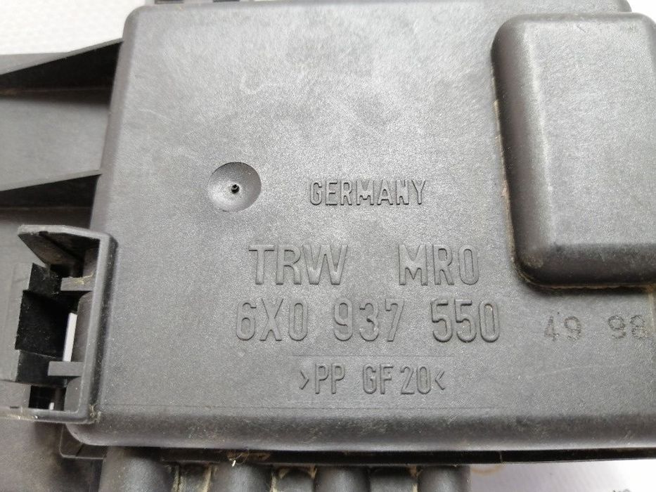 Panou sigurante motor  VOLKSWAGEN POLO 6N1 1994 - 1999 1.7 60 SDI AKU   6X0937550 / 6X0 937 550