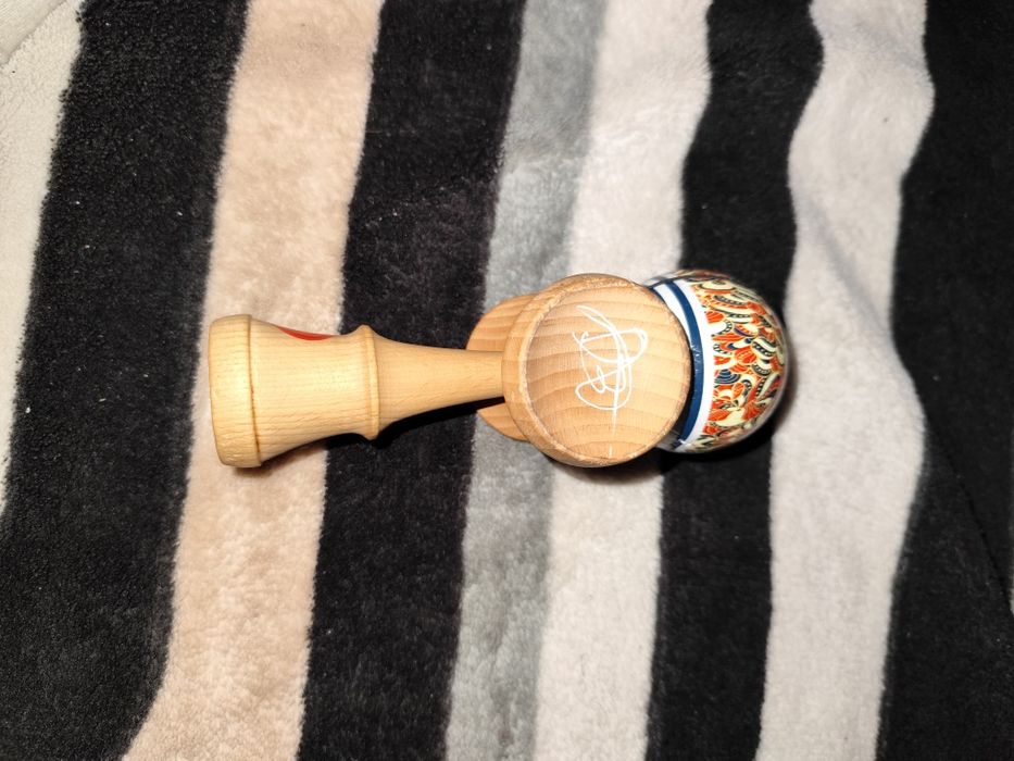 Kendama, Europe, record, wondercurl MC
