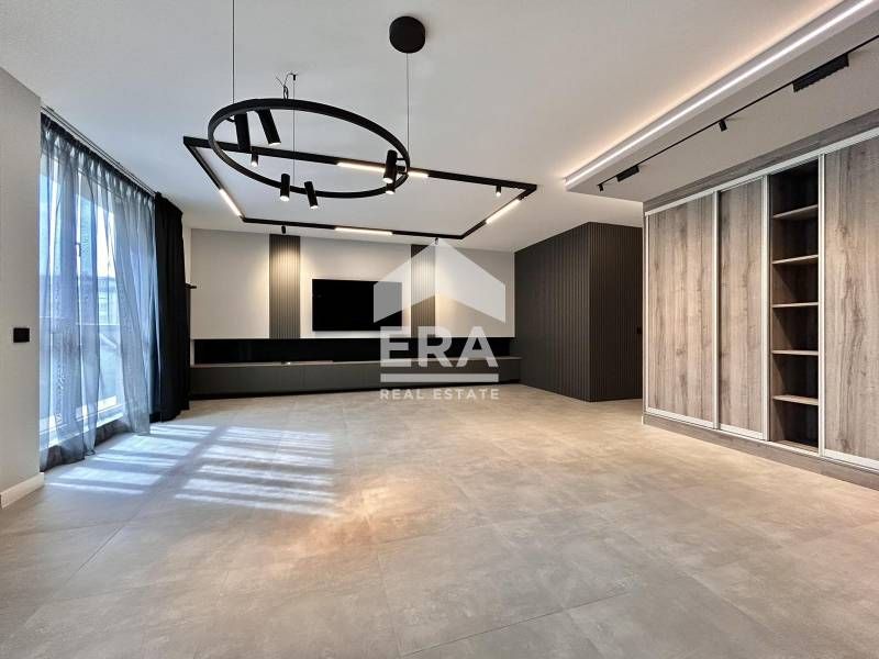Продава се Тристаен апартамент в София, Манастирски ливади - 183 кв.м за 3600 €/кв.м - Снимка #2