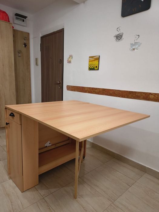 Vand masa extensibila, tip fluture