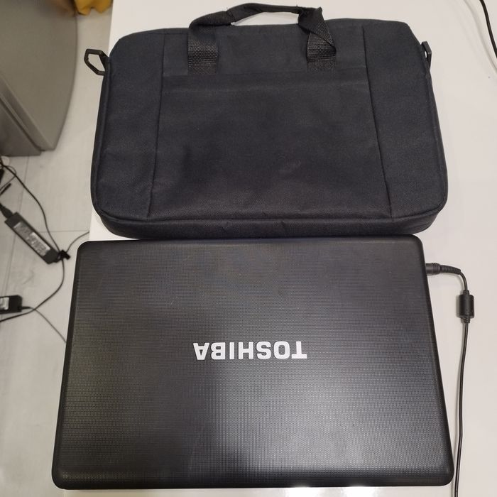 Toshiba Satellite S660 лаптоп