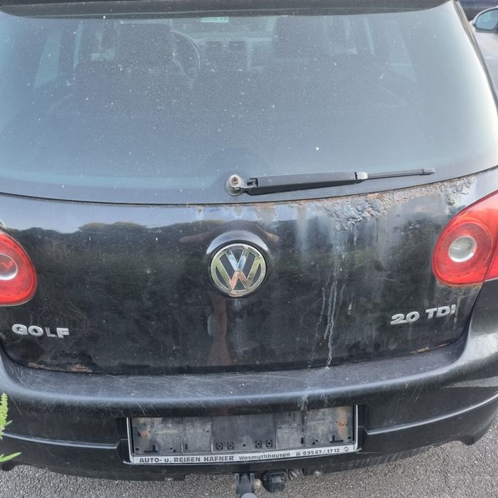 Vând 2 golfuri 5,pachet gti bkd, celălalt benzinar 1.4