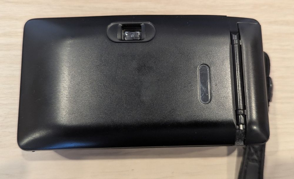 Aparat foto pe film Yashica Minitec AF