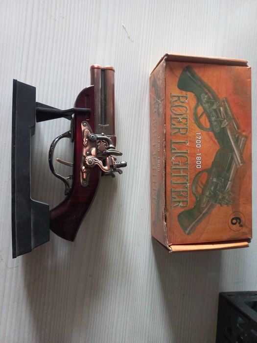 Сувенирный мушкет зажигалка