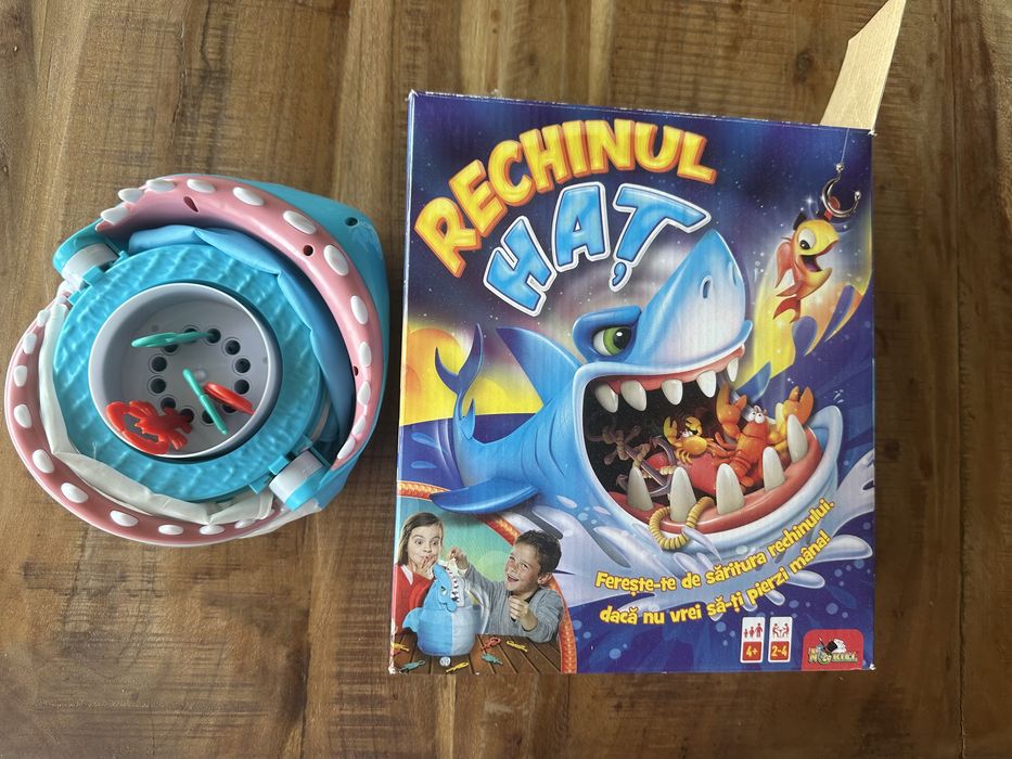 joc de societate Rechinul hat