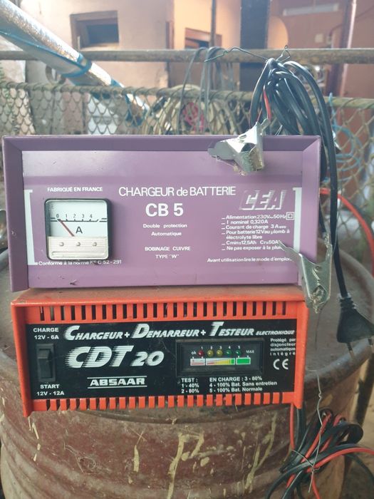 Redresoare incarcare baterii auto 12 v