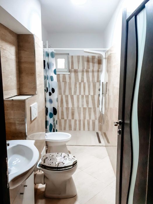 Inchiriez apartament 2 camere Sud Focsani