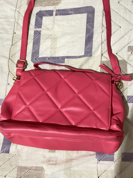 Розова чанта през рамо