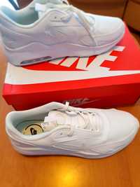 White Nike Air max. Size 45