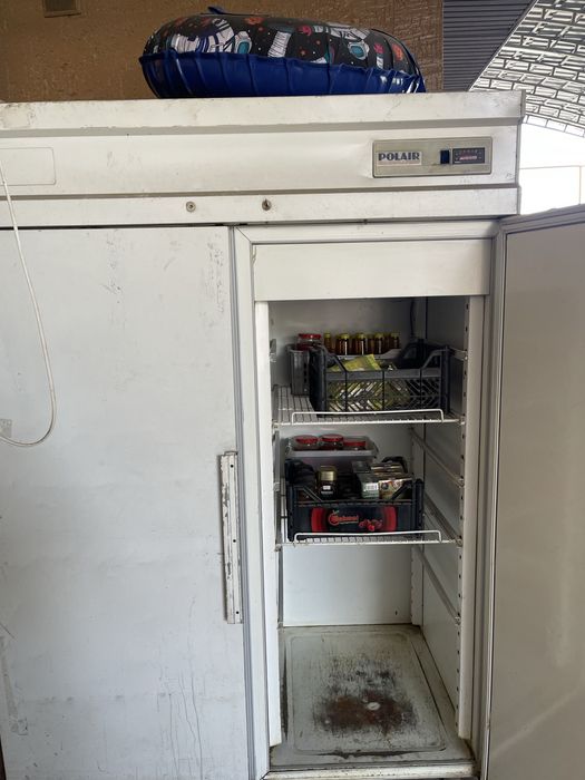 Продам холодильник промышленный