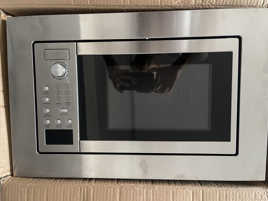 Cuptor cu microunde incorporabil COOKOLOGIE