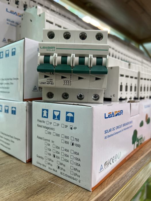 Quyosh panellari uchun kabel avtomat connector