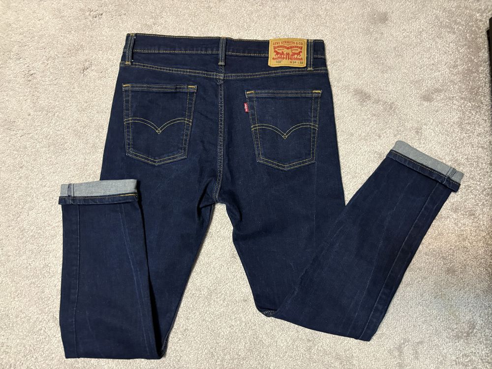 Blugi Levi’s barbati!