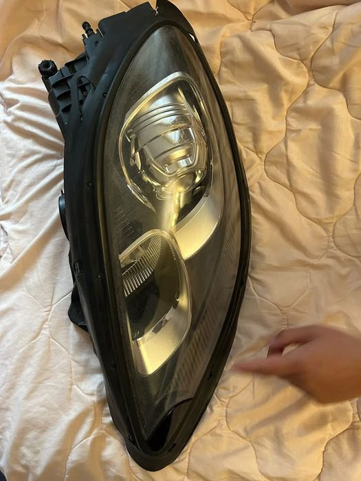 Farururi porshe macan