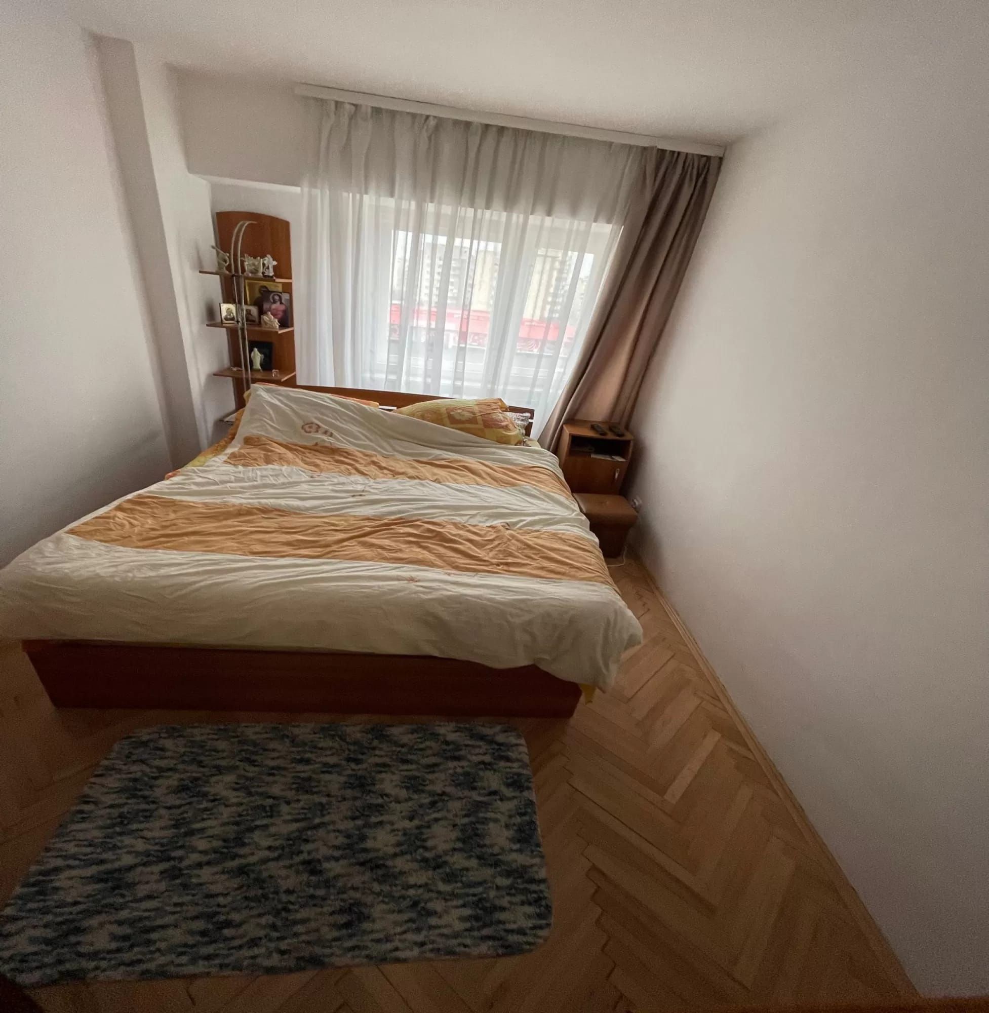 Apartament de vanzare cu trei   camere în  Grigorescu pe Vlahuță