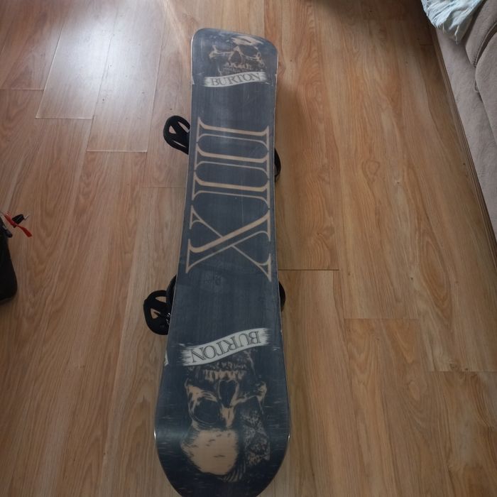 Продам сноуборд с ботинками BURTON