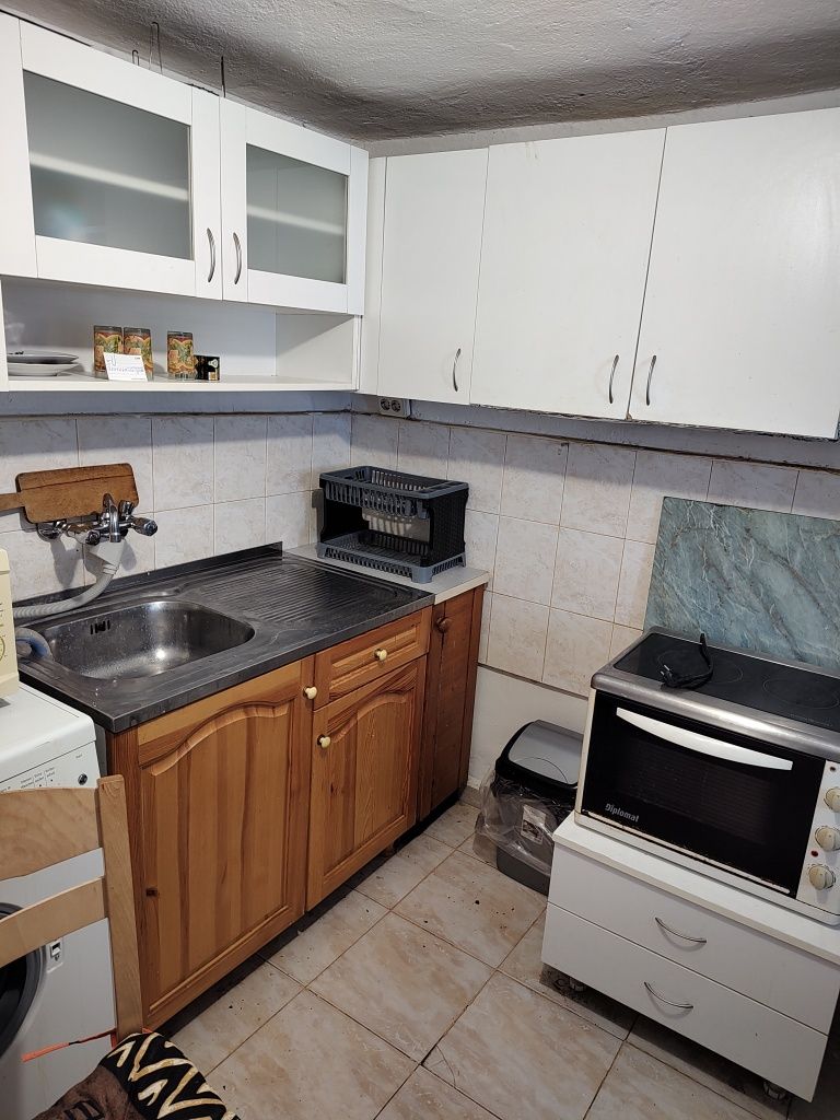 Дава се под наем Двустаен апартамент в Пловдив, Западен - 30 кв.м за 204 € - Снимка #1
