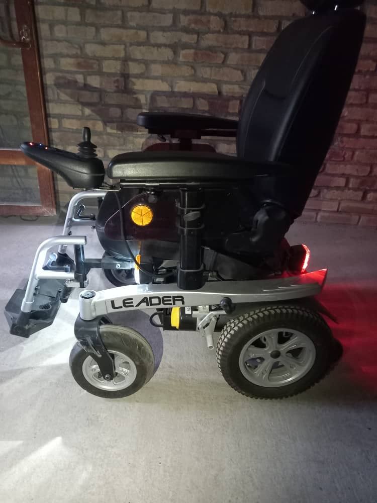 Продам электро-Инвалидную коляску