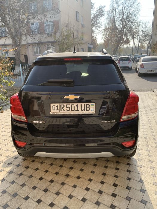 TRACKER 1 Срочна холати идеал