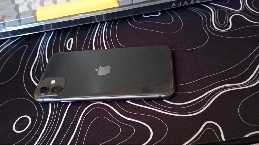 Обменяю 11 айфон Iphone 128