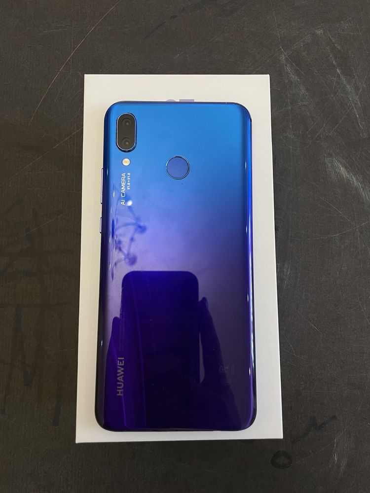 телефон HUAWEI nova 3