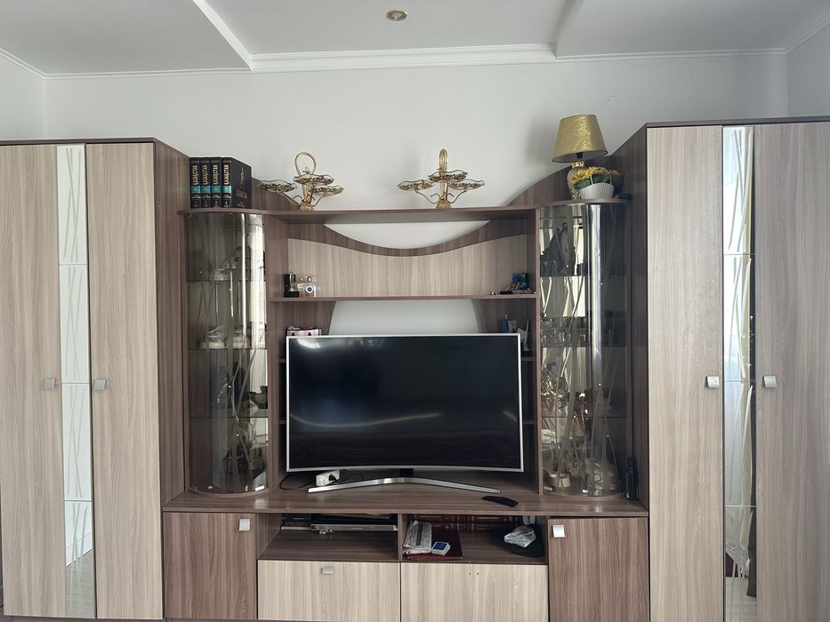 Пенал с двух сторон шкаф торг есть