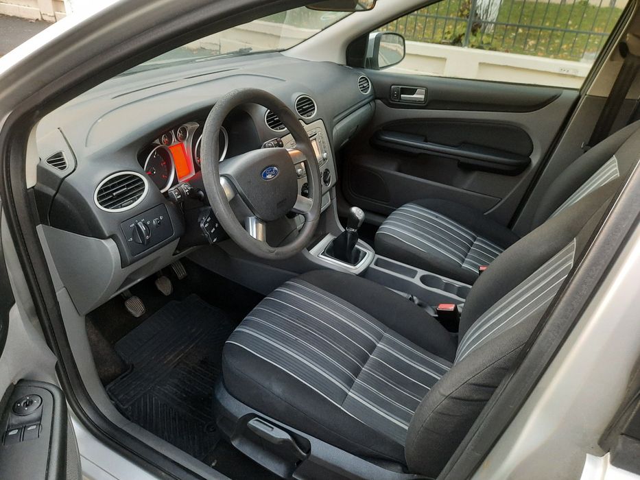 Ford Focus   2010 Diesel  1.6 Euro 5