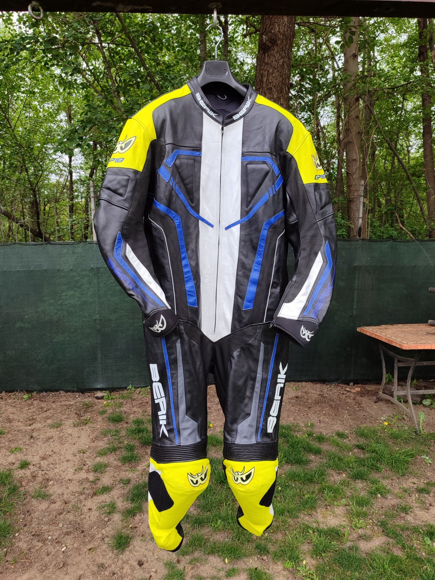 [XXL]Berik GP18,combinezon moto(replica),nu costum alpinestars,dainese