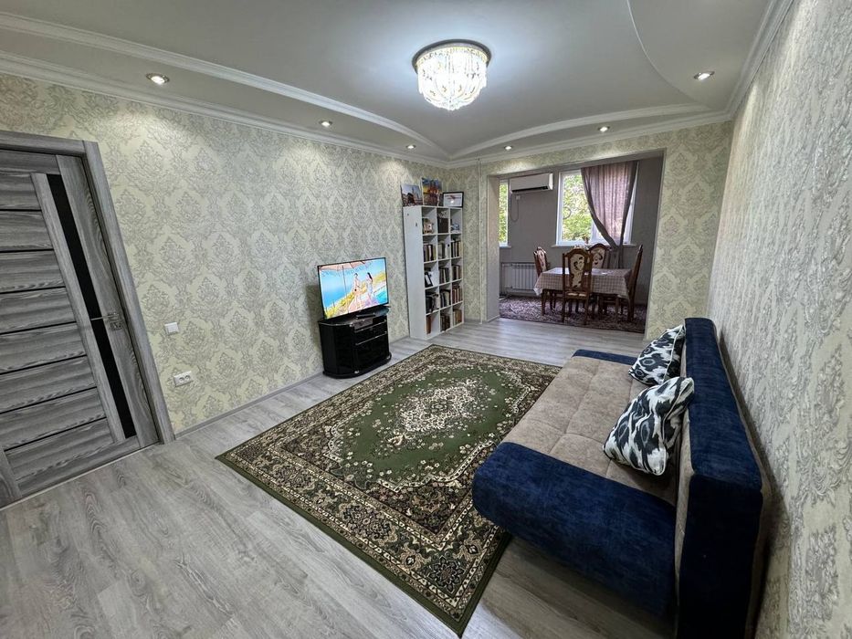 Продается 3х ком кв-ра на ул. Юсуф Хос Ходжиба, ор-р: парк Бабура,80м²