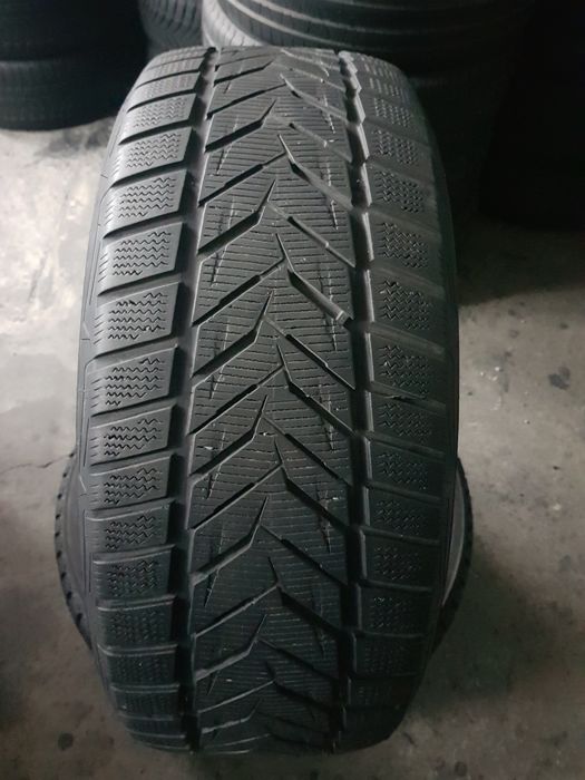 Vredstein 245/50 R18 104V M+S iarnă