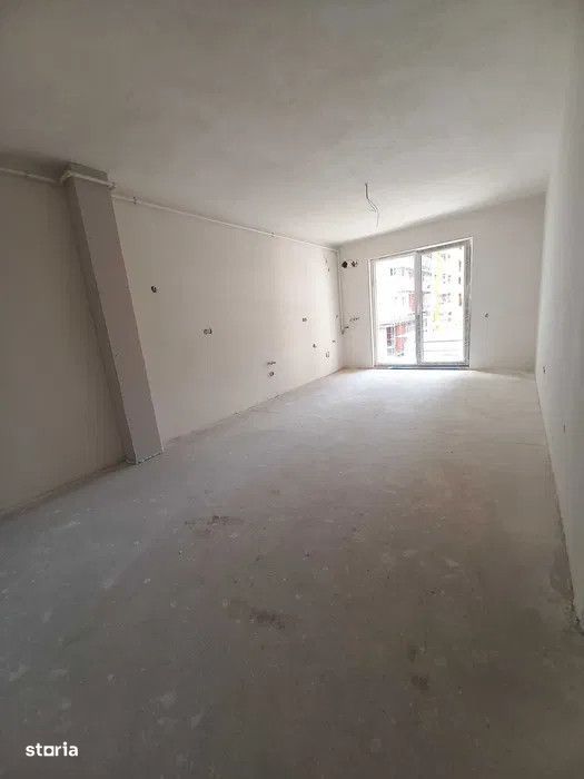 Apartament cu 2 camere, 47 mp, parcare, zona Eroilor