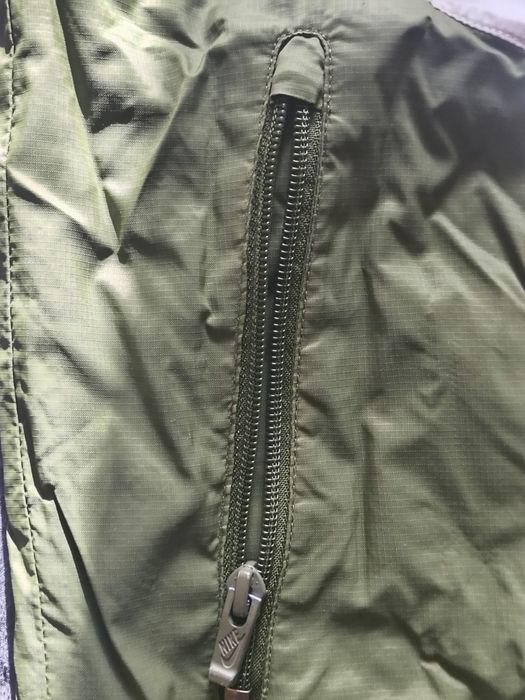 Преходно яке с качулка