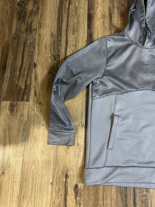 Under Armour size M Storm1